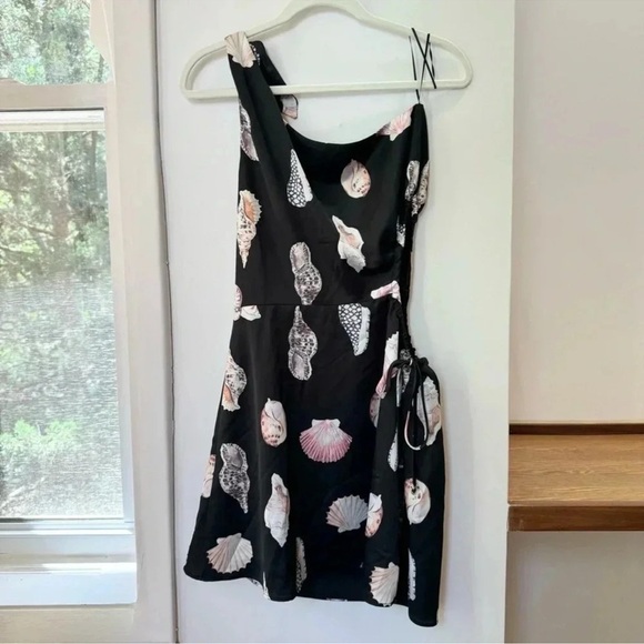 Show Me Your MuMu Kenz Mini Dress Seashell Mini Black Satin One Shoulder XS - Picture 14 of 15